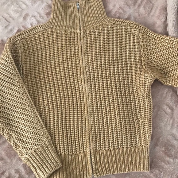 Sweater - Picture 3 of 8